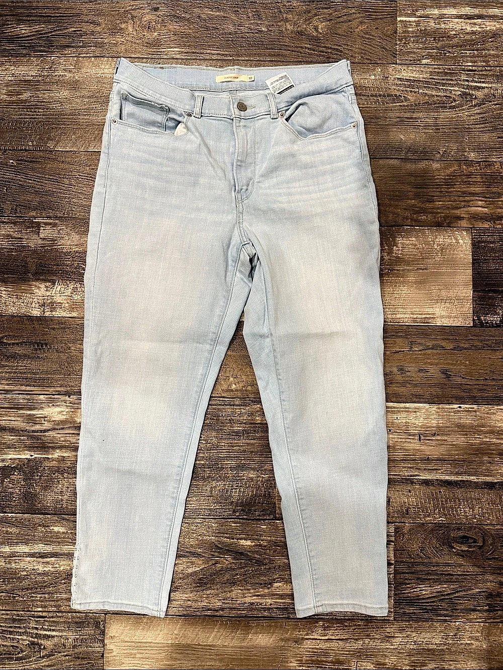Levi's Classic Crop Straight Leg Jeans in Blue Waist 10